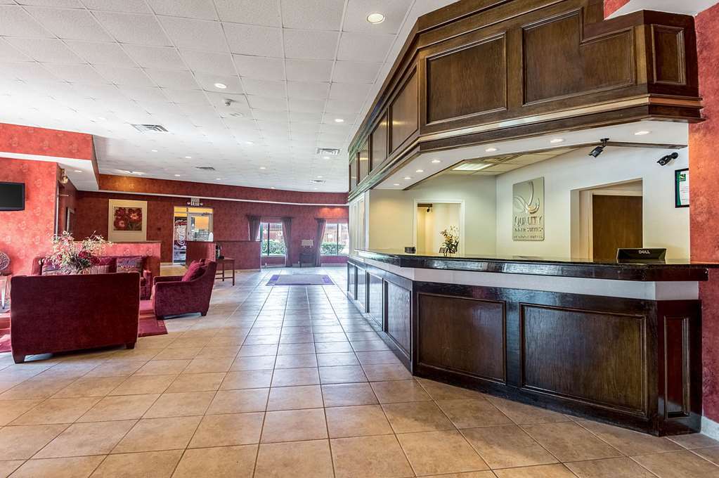 Texas Inn & Suites Denton Interior photo
